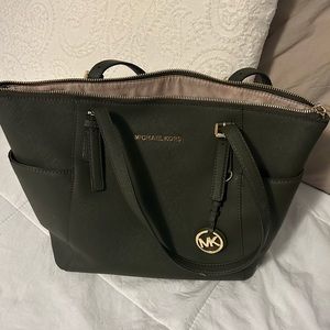 Michael Kors tote